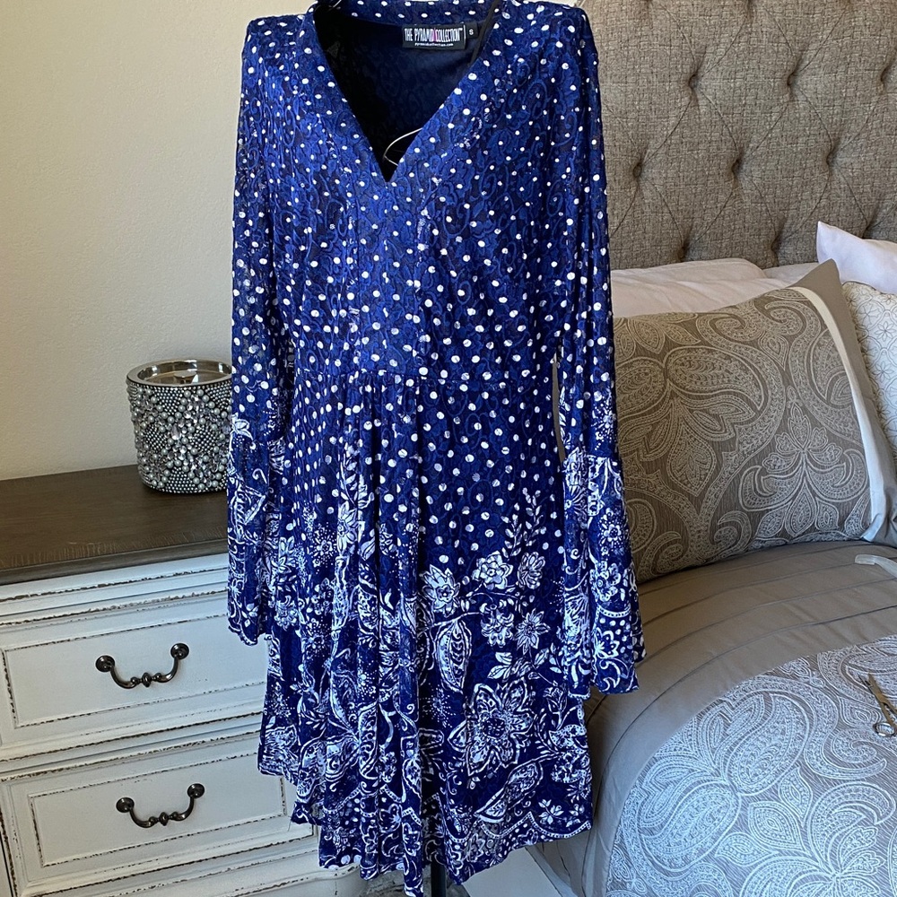 The Pyramid Collection Navy & White Printed Long-Sleeve Tiered Dress